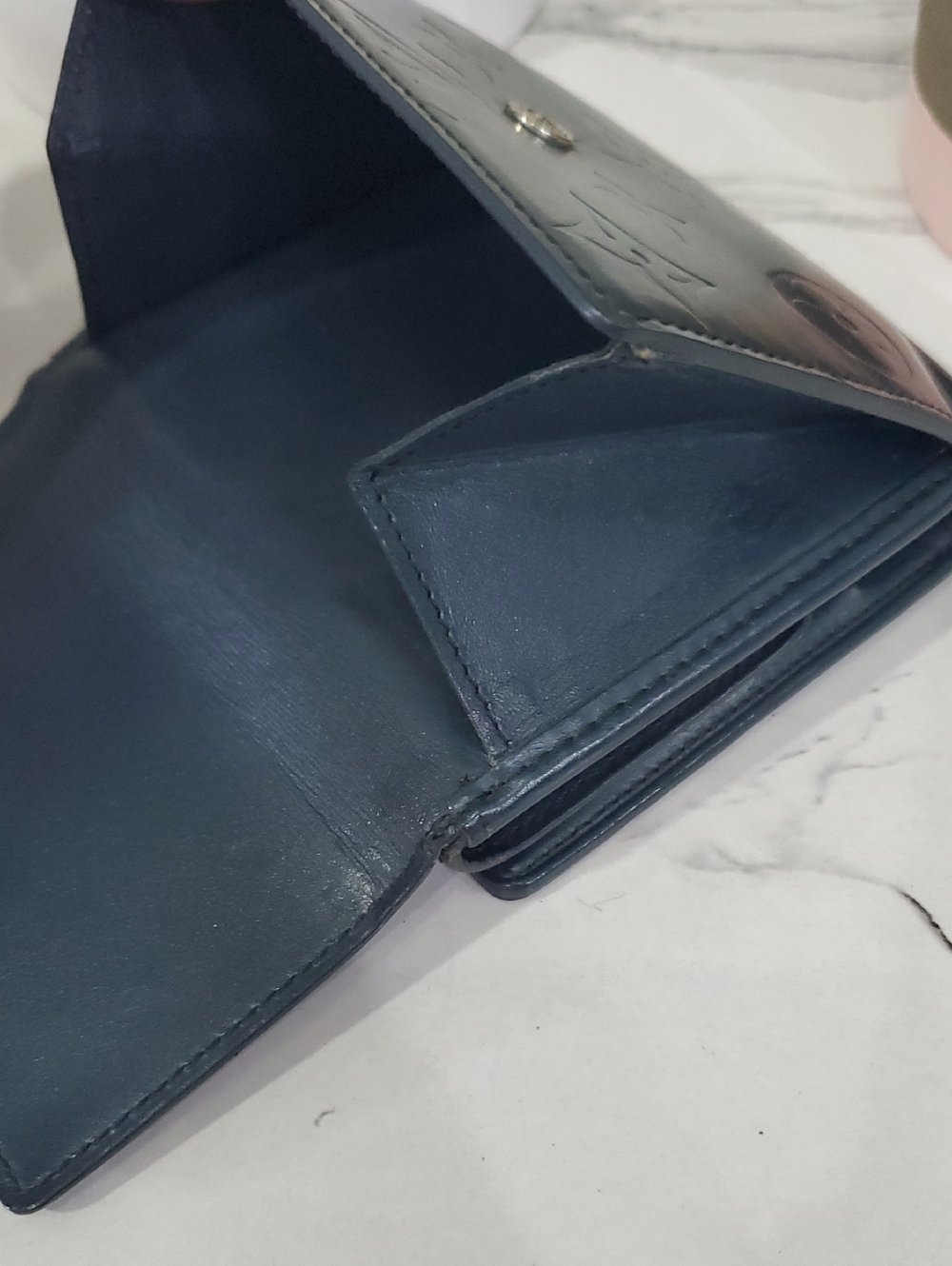 🇨🇵Louis Vuitton Charcoal Gray Matte Monogram Vernis Elise Trifold Wallet - Picture 13 of 16